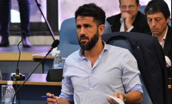 Nota a Espartaco Marin en LU100: "buscan dilatar el funcionamiento de uno de los poderes del estado"