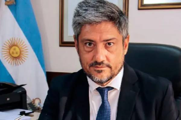 Impulsan en la Legislatura un pedido de juicio político contra el ministro José Sappa por el caso La Recova