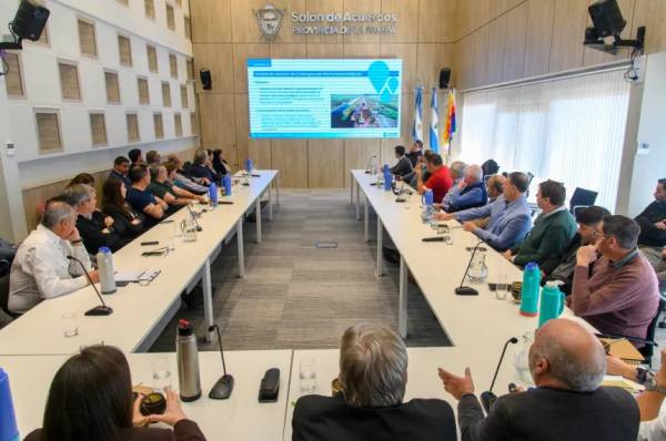 Avanzan en un plan conjunto entre Provincia, intendentes y el campo para mitigar el impacto de El Niño