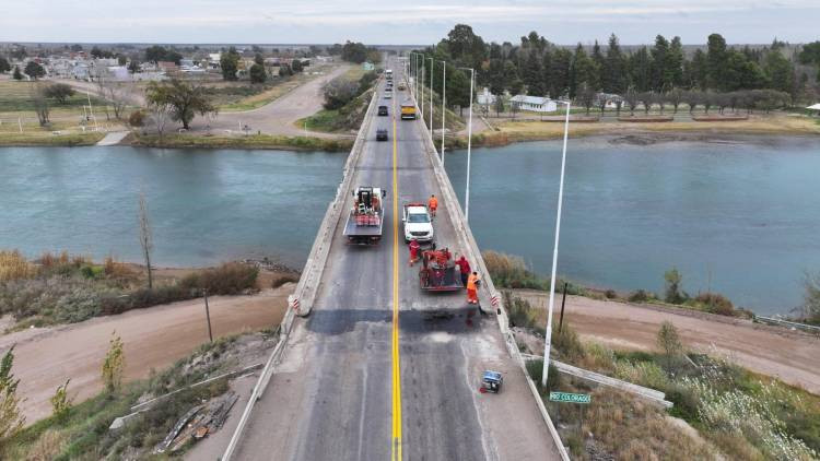 Ruta 22: décadas de abandono pasan factura en un puente clave para Vaca Muerta