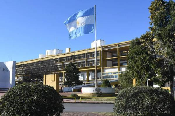 Aprender a Gobernar: 173 jóvenes debatirán 72 proyectos en la Casa de Gobierno pampeana