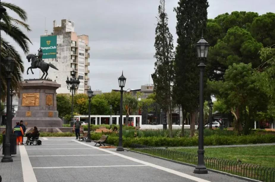Jornada fresca y mayormente nublada en Santa Rosa con una máxima prevista de 17 grados