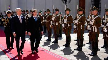 Milei agradeció a Kast el apoyo a la causa Malvinas y le pidió ayuda para evitar actividades ilegales en la región