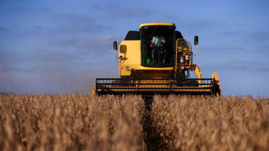 La presión fiscal sobre el agro retrocede pero absorbe más del 50 por ciento de la renta