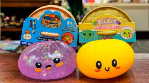 Prohibieron la venta en todo el país de los juguetes "Squeezy Dumpling" por riesgos para la salud