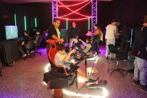 Eduardo Castex se mete en el mundo gamer y lanza su primer Arena con competencias y talleres