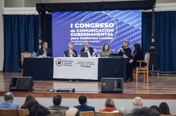 Fernanda Alonso expuso sobre gestión y cercanía en el Congreso de Comunicación Gubernamental