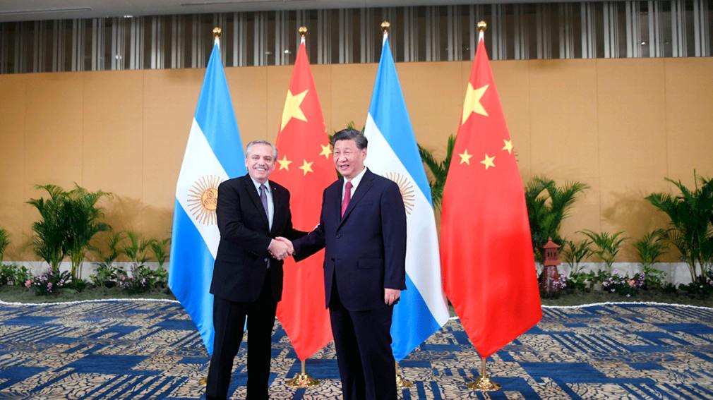 Alberto Fernández llegó a Beijing para participar del III Foro de la Franja y la Ruta