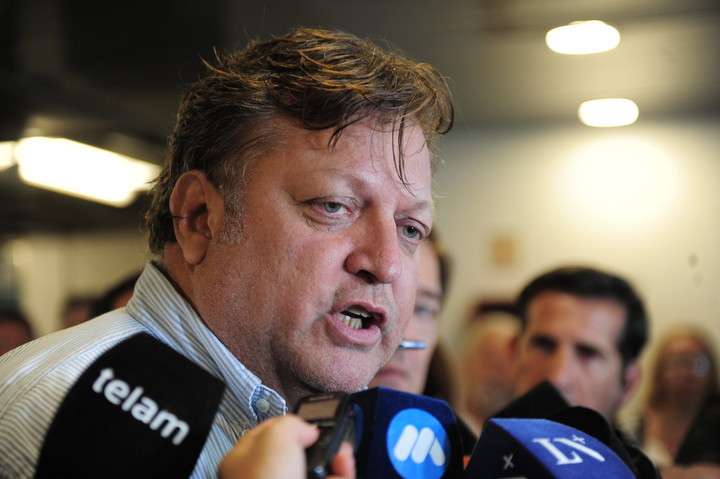 Fuerte advertencia de un sindicalista a Milei por la privatización de Aerolíneas: "Nos van a tener que matar"