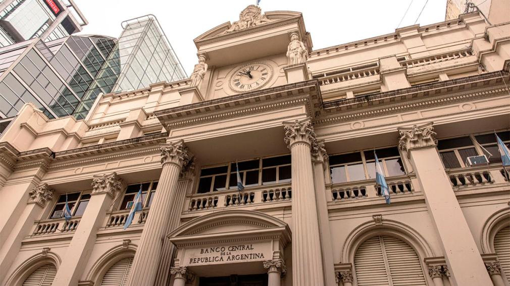 El Gobierno le desembolsó USD 190 millones al Club de París y las reservas del BCRA cayeron