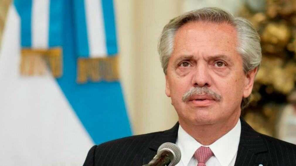 Fernández: "Resulta insostenible que alguien siga negando y justificando a la dictadura genocida"