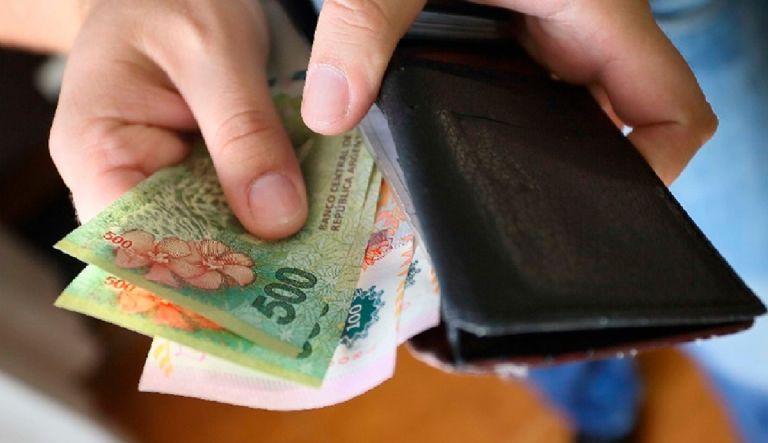 Oficializaron el refuerzo de $55.000 en diciembre para quienes cobran la jubilación mínima