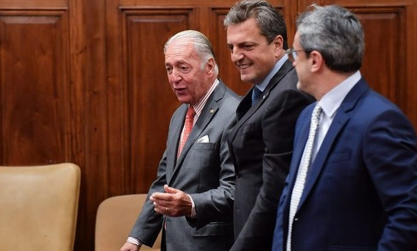Sergio Massa anunció que desde enero los planes sociales "pasan al programa de inclusión laboral"