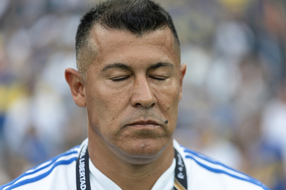 Almirón renunció como técnico de Boca tras perder la final de la Copa Libertadores