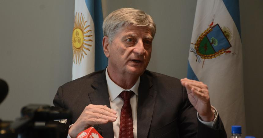 El martes, Ziliotto presenta el Presupuesto 2024 "para resistir" el gobierno de Milei